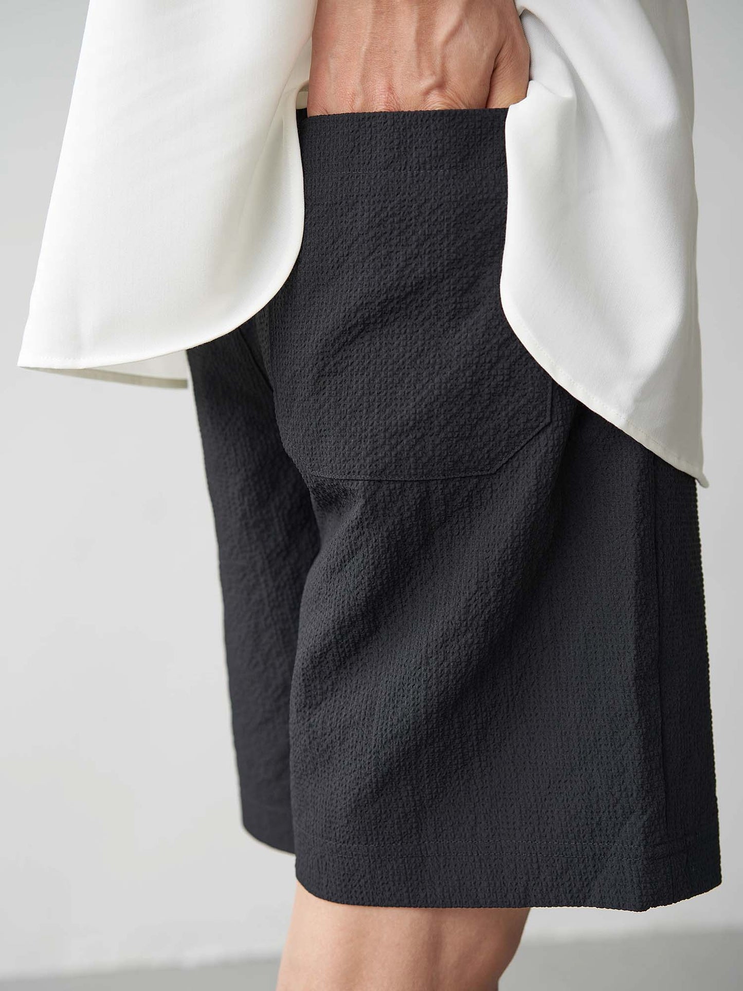 763 Sloane Textured Shorts
