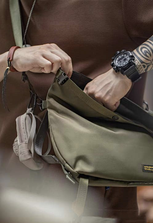 918 Zoko Messenger Bag