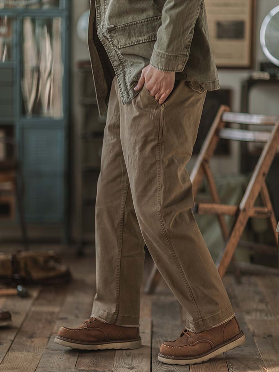 064 Bara Distressed Relaxed Chinos