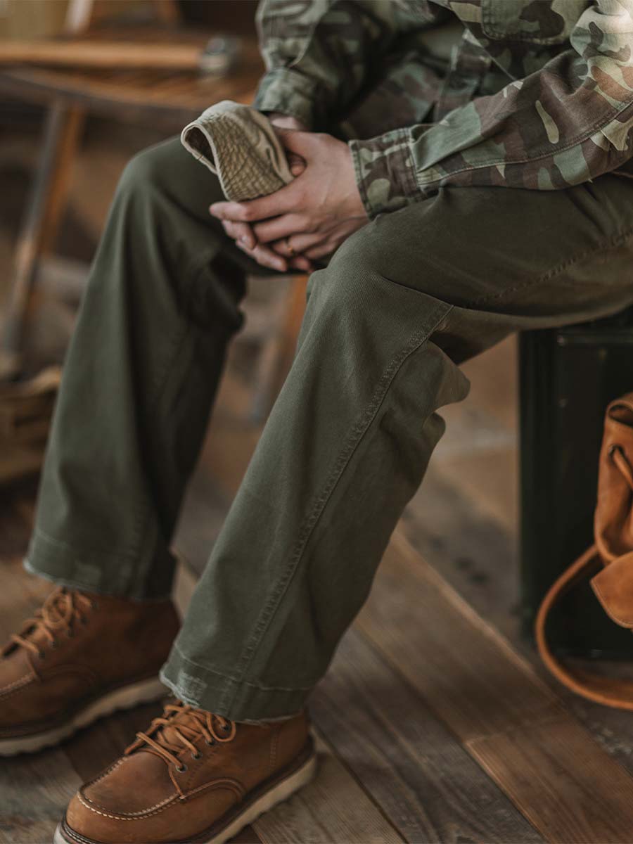 064 Bara Distressed Relaxed Chinos