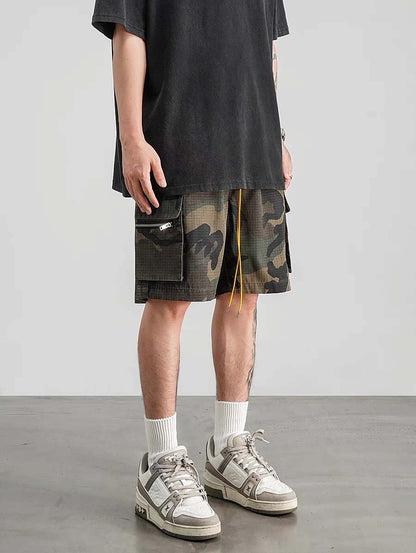 548 Mamoru Camo Shorts