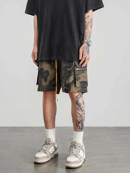 548 Mamoru Camo Shorts