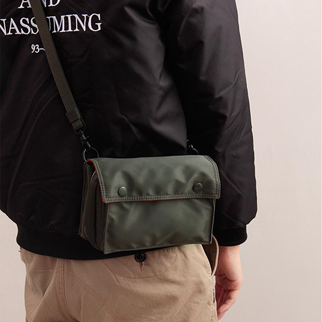 906 Maro Small Sling Bag